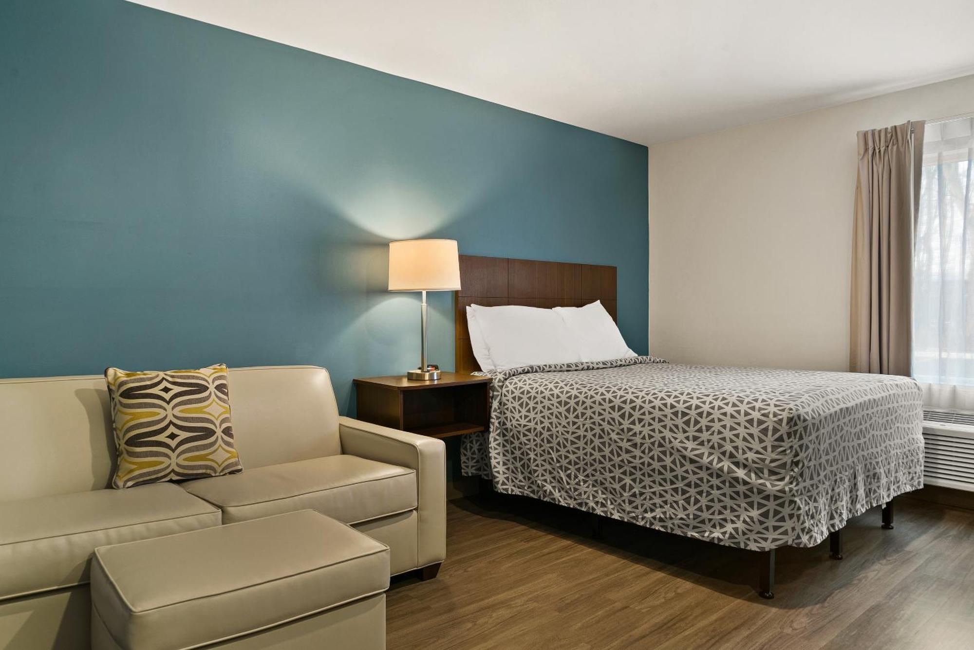 Woodspring Suites Winston-Salem Near Hanes Mall Exterior photo